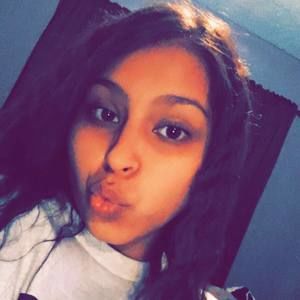 Meet your Posher, Naomi